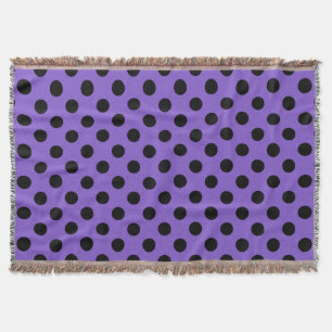 Schwarze Tupfen auf Lavendel Decke