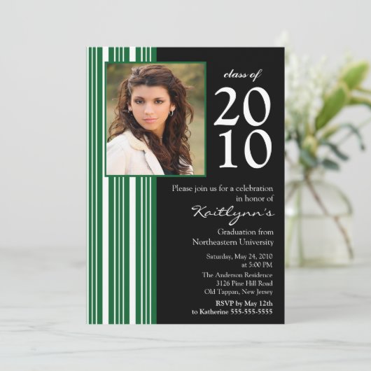Schwarze u. grüne Foto-Abschluss-Einladung Einladung (Stehend Vorderseite)