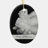 Schwarze u. weiße Babys erste Weihnachtsverzierung Keramikornament (Hinten)