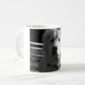 Schwarze u. weiße große Pyrenäen Kaffeetasse (Vorderseite Links)
