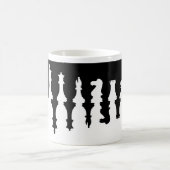 Schwarze u. weiße Schach-Stücke Kaffeetasse (Mittel)