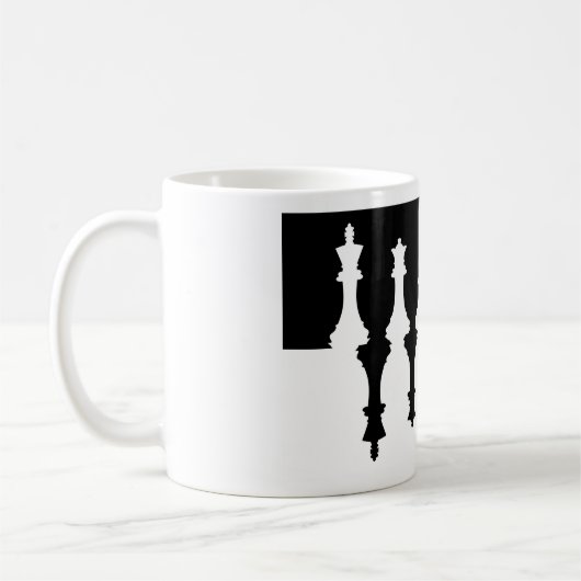 Schwarze u. weiße Schach-Stücke Kaffeetasse (Links)