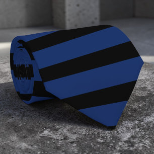 Schwarze und blaue Streifenmuster Krawatte