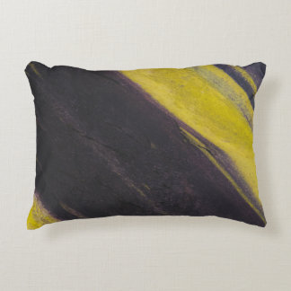 Schwarze und gelbe Oberfläche Dekokissen