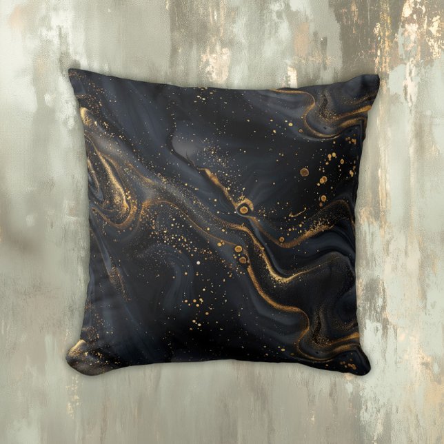 Schwarze und goldene Fluidmarmor-Optik Kissen (Von Creator hochgeladen)