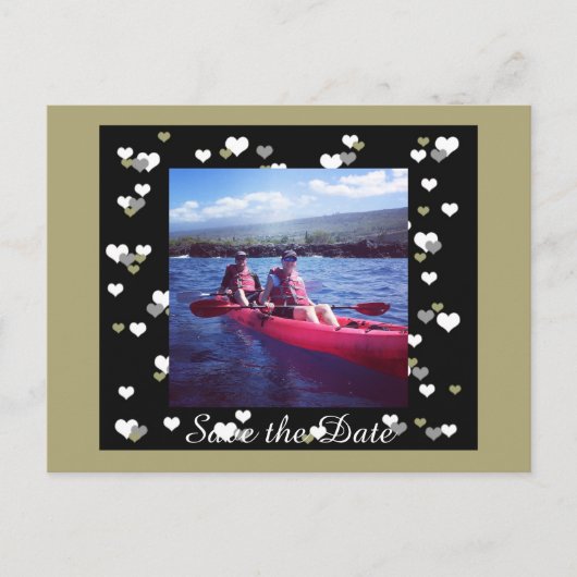 Schwarze und goldene Herzen Save the Date Ankündigungspostkarte (Vorderseite)