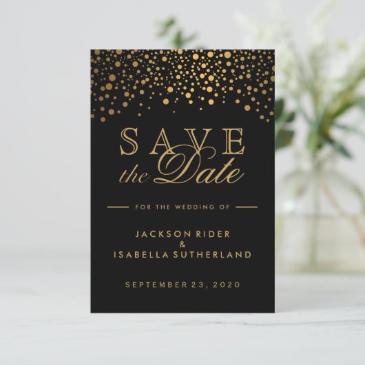 Schwarze und goldene Imitate Foil Confetti Dots Save The Date (Stehend Vorderseite)