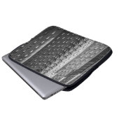 SCHWARZE UND GRAUKONKRETE GEBÄUDE LAPTOPSCHUTZHÜLLE (Vorne Knopf)