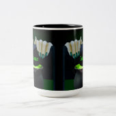 Schwarze und grüne Hexen Zweifarbige Tasse (Mittel)