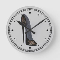 Schwarze und kupferne Stilett-Schuh-Kunst-Wanduhr