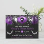 Schwarze und Lila Halloween-Ornamente 16 . Geburts Einladung (Stehend Vorderseite)