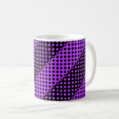 Schwarze und lila Punktmuster Kaffeetasse (VorderseiteRechts)