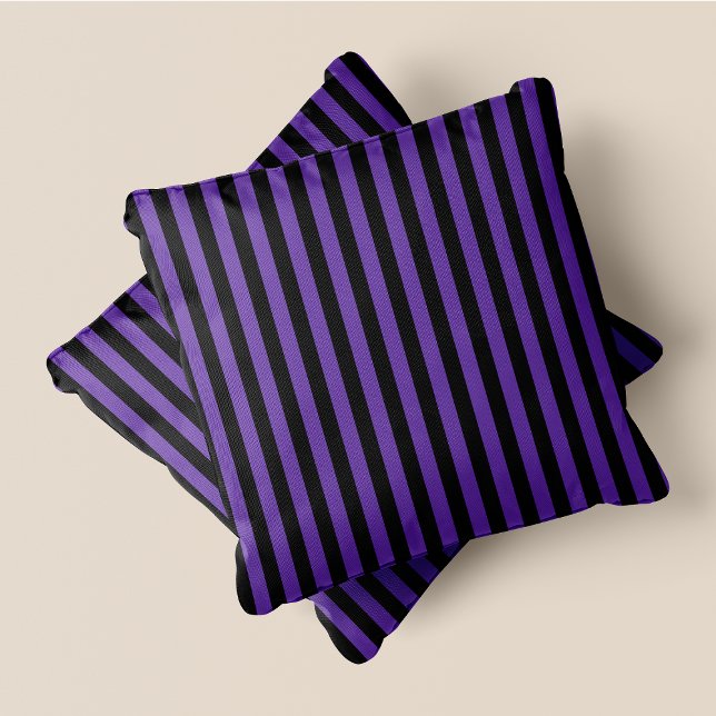 Schwarze und Lila Streifen Kissen (Black & Purple Stripes Throw Pillow)