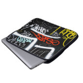 Schwarze und mehrfarbige Graffiti-Kunst Laptopschutzhülle (Vorne Knopf)