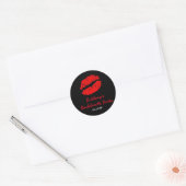 Schwarze und rote Lippen Kiss Gastgeschenk Sticker (Umschlag)
