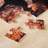 Schwarze und tanische Berghänge am Fluss Puzzle (Seite)