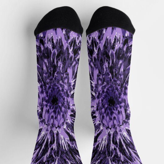 Schwarze und violette Dahlienblume Socken (Oben)