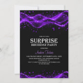Schwarze und violette Überraschungsparty zum Gebur Einladung (Vorderseite)