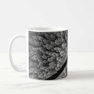SCHWARZE UND WEISSE FLÄCHENGEBIETE RUG KAFFEETASSE