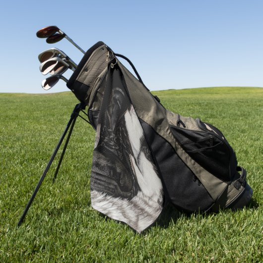 Schwarze und weiße Katze Golfhandtuch (Gras)