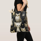 schwarze und weiße Katzen Tasche (Von Nahem)