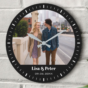 Schwarze und Weiße Minimal Valentinstag-Hochzeit Große Wanduhr