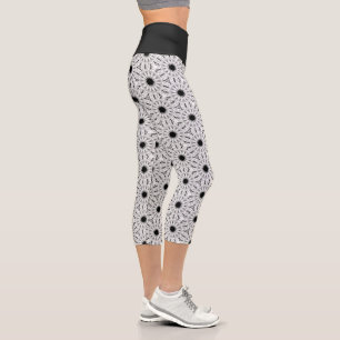 Schwarze und weiße spitzenartige Blumen Capri Leggings