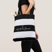 Schwarze und weiße Streifen mit Namensschild Tasche (Von Nahem)