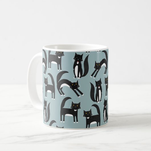 Schwarze und weiße Tuxedo-Katzen Kaffeetasse (Vorderseite Links)