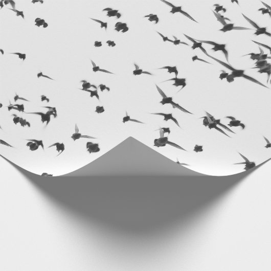 SCHWARZE VÖGEL, DIE AUF DEM HIMMEL FLIEGEN GESCHENKPAPIER (Ecke)