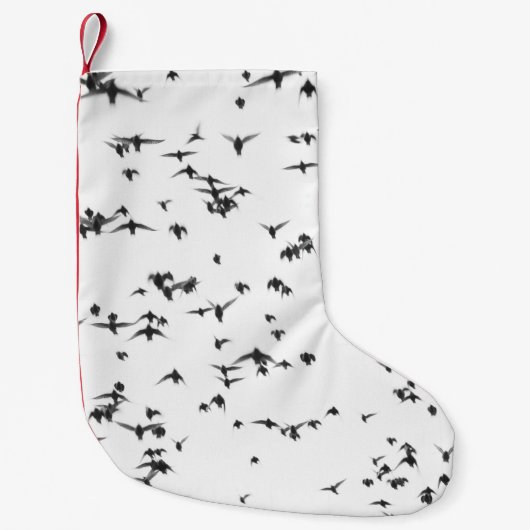 SCHWARZE VÖGEL, DIE AUF DEM HIMMEL FLIEGEN KLEINER WEIHNACHTSSTRUMPF (Vorderseite)