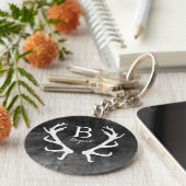 Schwarze Wasserfarbe und Rustikale Hirschgeflechte Schlüsselanhänger (Seite)