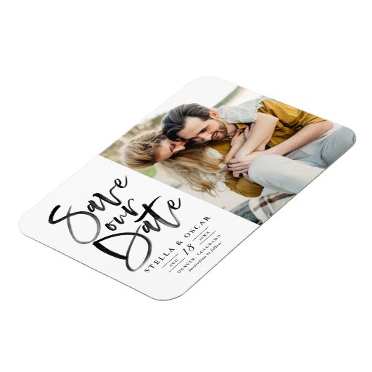 Schwarze Wasserfarbenpinselkalligraphie Rette unse Magnet (Linke Seite)