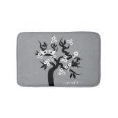 Schwarze, weiße Liebesvögel Kirschbaum, Blüten gra Badematte (Vorderseite)