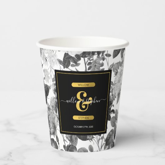 Schwarze, weiße, Vintage Blütenmonogramm Pappbecher (Rückseite)