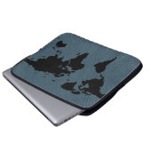 Schwarze Weltkarte ~ blaues Leder Laptopschutzhülle (Vorne Knopf)