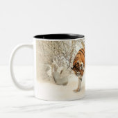 Schwarze Zwei-Ton Tasse mit Tigerfamiliendruck (Links)