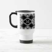 SCHWARZER ARGYLE-STRICK-REISEBECHER + Initiale Reisebecher (Links)
