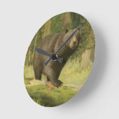 Schwarzer Bär, der auf einen Baum-Stamm tritt Runde Wanduhr (Winkel)