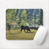Schwarzer Bär durch eine Ranch-Weide Mousepad (Mit Mouse)