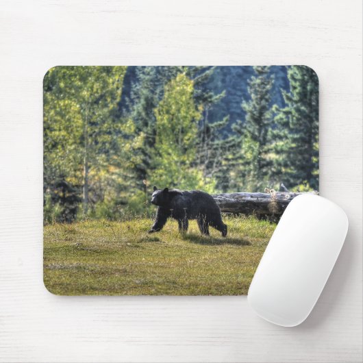 Schwarzer Bär durch eine Ranch-Weide Mousepad (Mit Mouse)