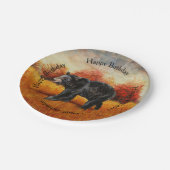 Schwarzer Bär im Herbstwald Pappteller (Schrägansicht)