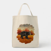 Schwarzer Bär im Herbstwald Tragetasche (Rückseite)