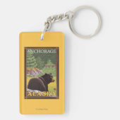 Schwarzer Bär im Wald - Anchorage, Alaska Schlüsselanhänger (Rückseite)