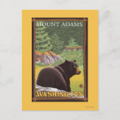 Schwarzer Bär im Wald - Berg Adams, Washington Postkarte (Vorderseite)
