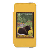 Schwarzer Bär im Wald - der Mount Rainier, Incipio iPhone Geldbeutel-Hülle (Folio Vorderseite)