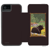 Schwarzer Bär im Wald - Idaho Incipio iPhone Geldbeutel-Hülle (Folio Geöffnet)