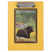 Schwarzer Bär im Wald - Ketchikan, Alaska Klemmbrett (Vorderseite)