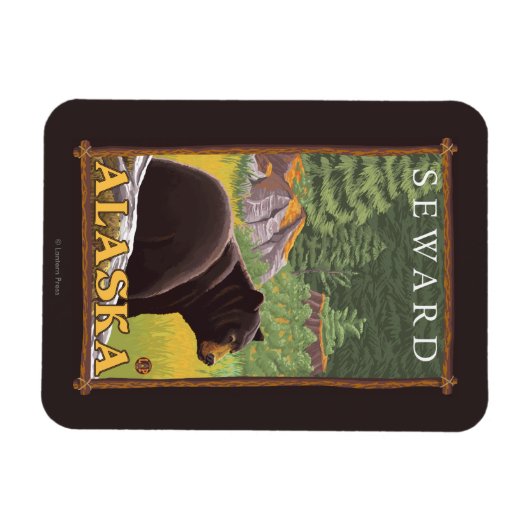 Schwarzer Bär im Wald - Seward, Alaska Magnet (Horizontal)