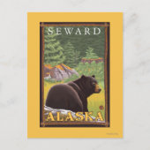 Schwarzer Bär im Wald - Seward, Alaska Postkarte (Vorderseite)